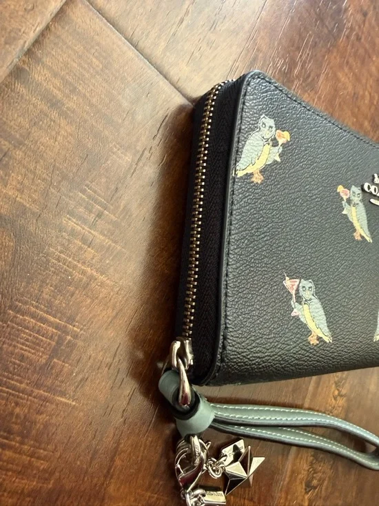 Coach Black Leather Wristlet Wallet with Party Owl Print - Picture 4 of 12